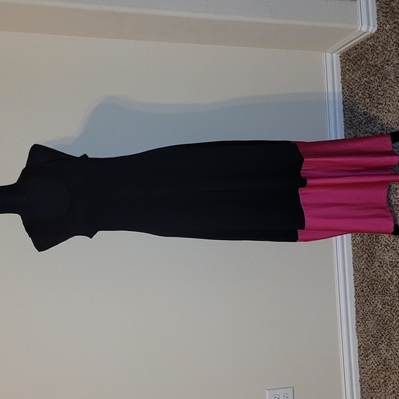 Carole Paige Dresses & Skirts - 💕HP💕NWT Carole Paige Maxi Dress💕
